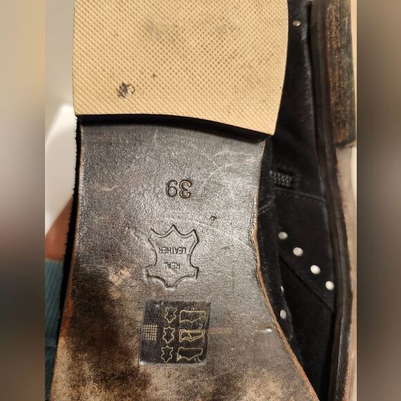 Free People "Aquarian" Blk Suede Silver Stud Flat Ankle Booties Sz.9/39 Ret.$168 - Picture 8 of 8